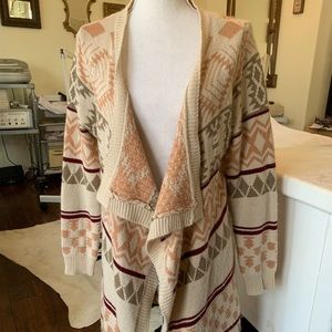 Long cardigan sweater with design